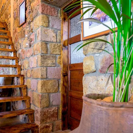 Pensión Old Winery Kirki